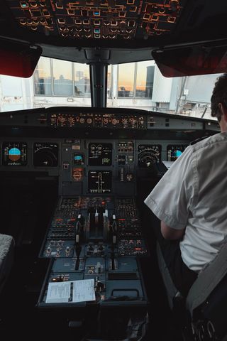 Commercial aircraft cockpit instruments, representing pilot and ATC test preparation comparisons
